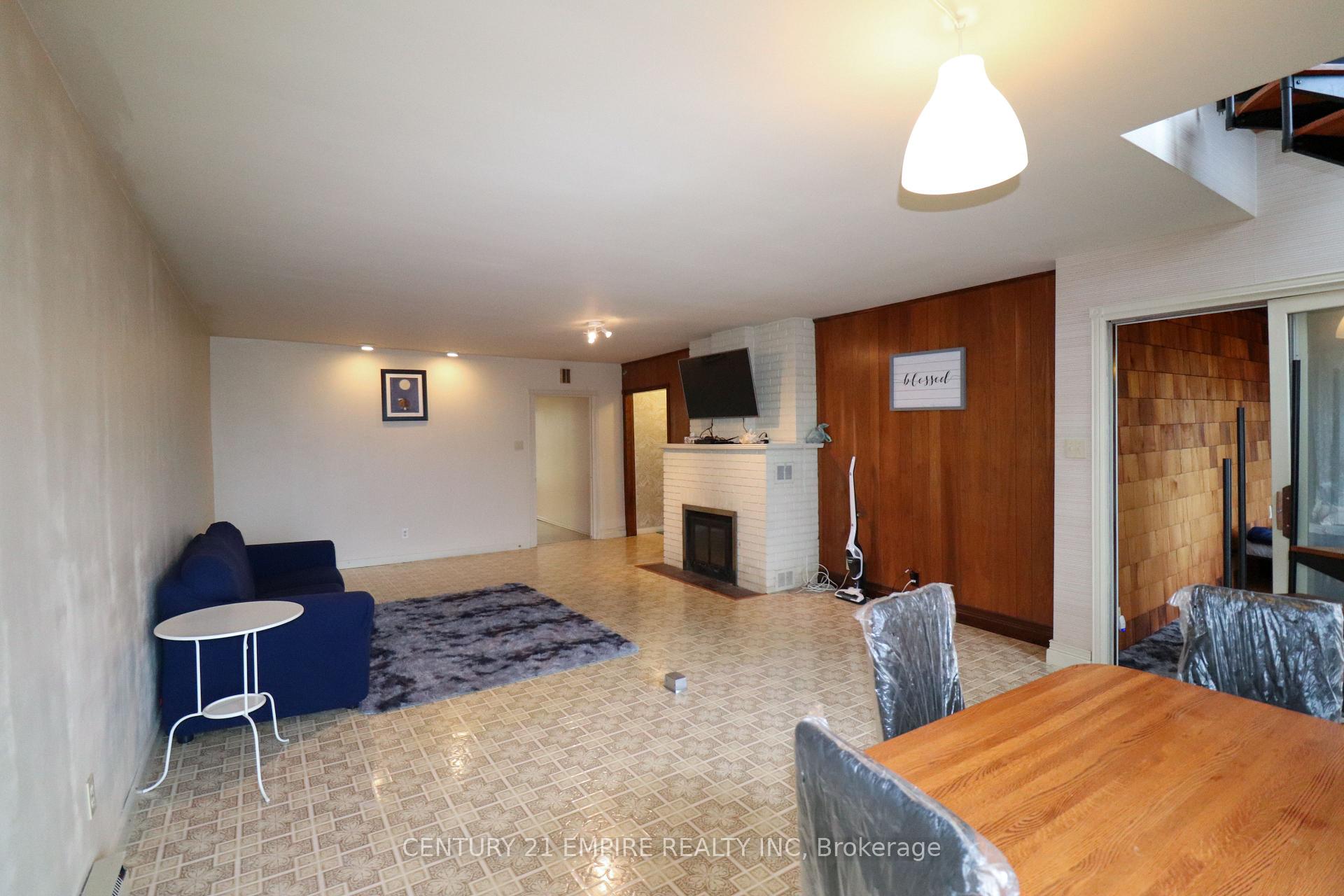 Photo 8 of 37 Church Street, Hamilton, Stoney Creek — HOMEH