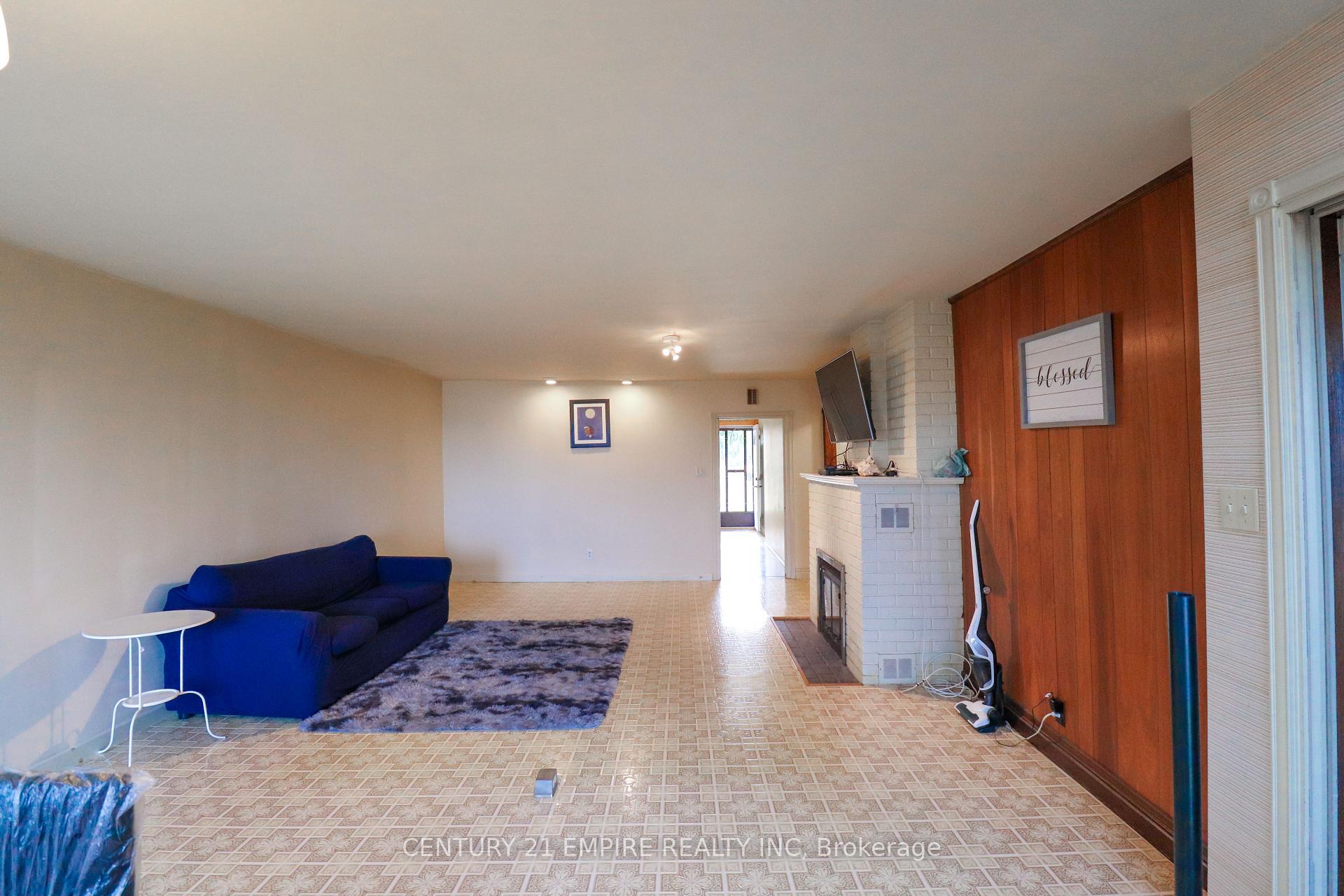 Photo 9 of 37 Church Street, Hamilton, Stoney Creek — HOMEH