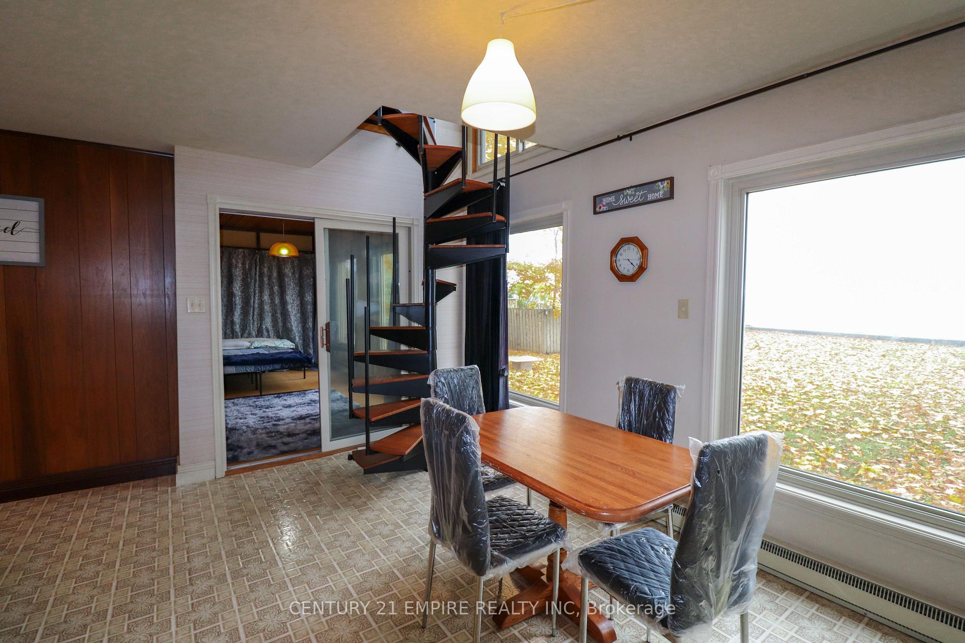 Photo 10 of 37 Church Street, Hamilton, Stoney Creek — HOMEH