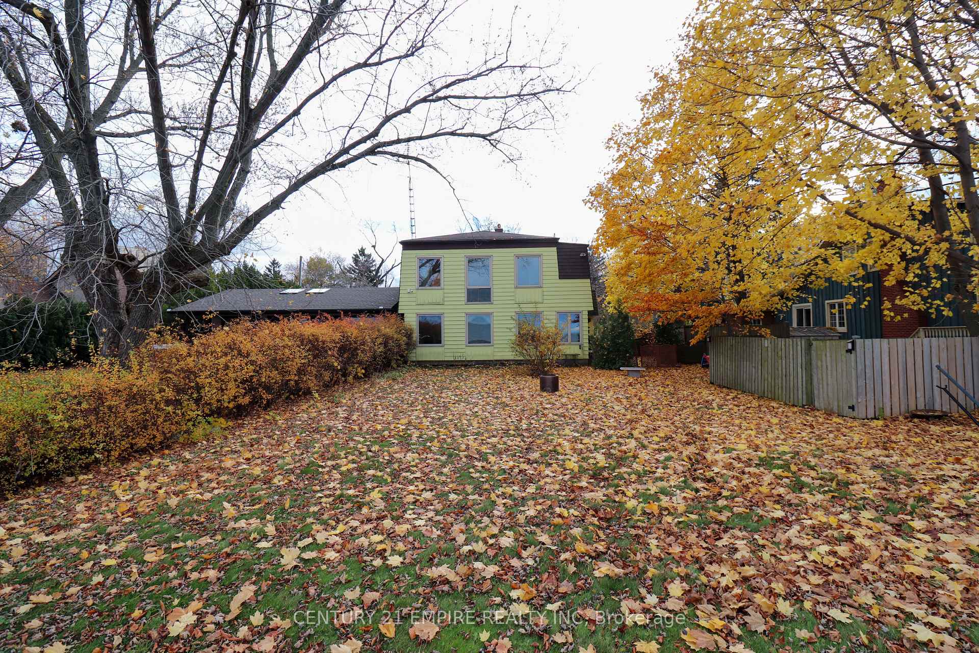 Photo 20 of 37 Church Street, Hamilton, Stoney Creek — HOMEH