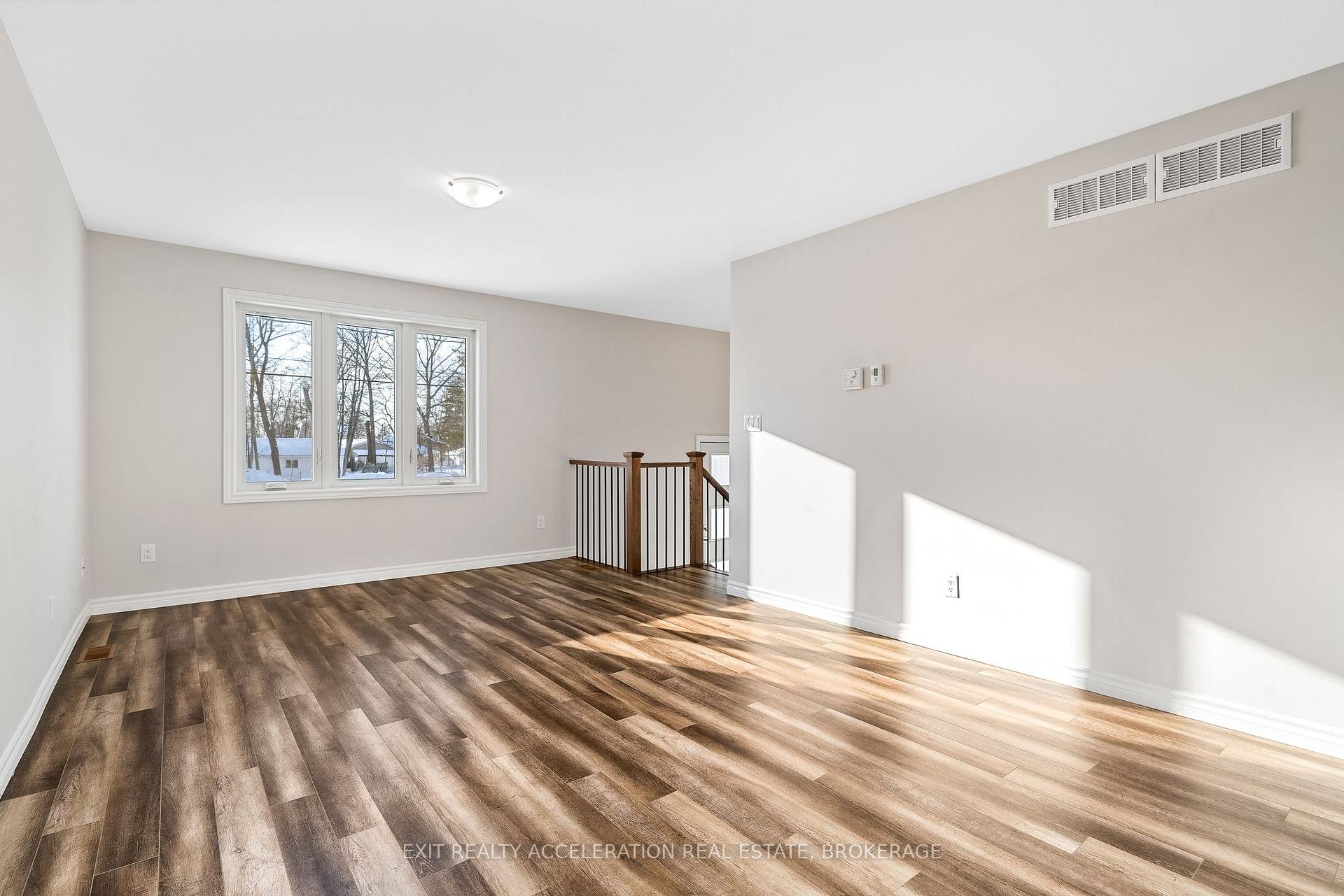 Photo 7 of 154 Centre Street, Deseronto, Deseronto (Town) — HOMEH
