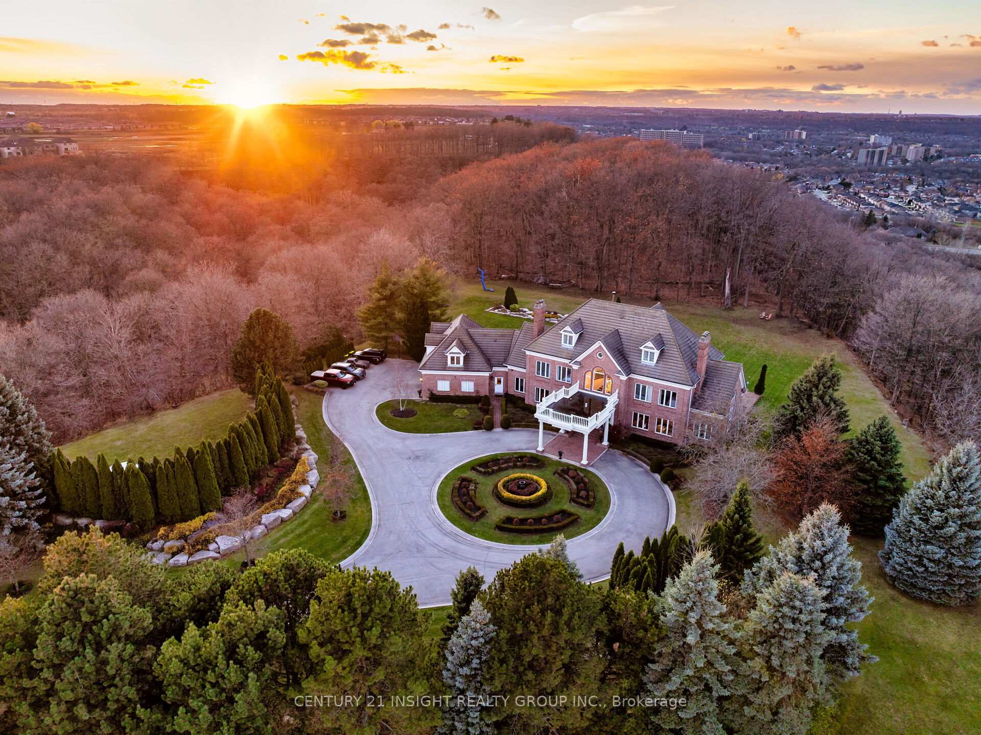 Front of 75 Ridge Road