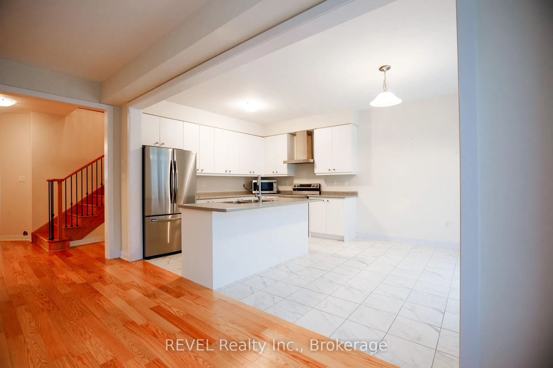Photo 8 of 16 Stern Drive, Welland, Dain City — HOMEH