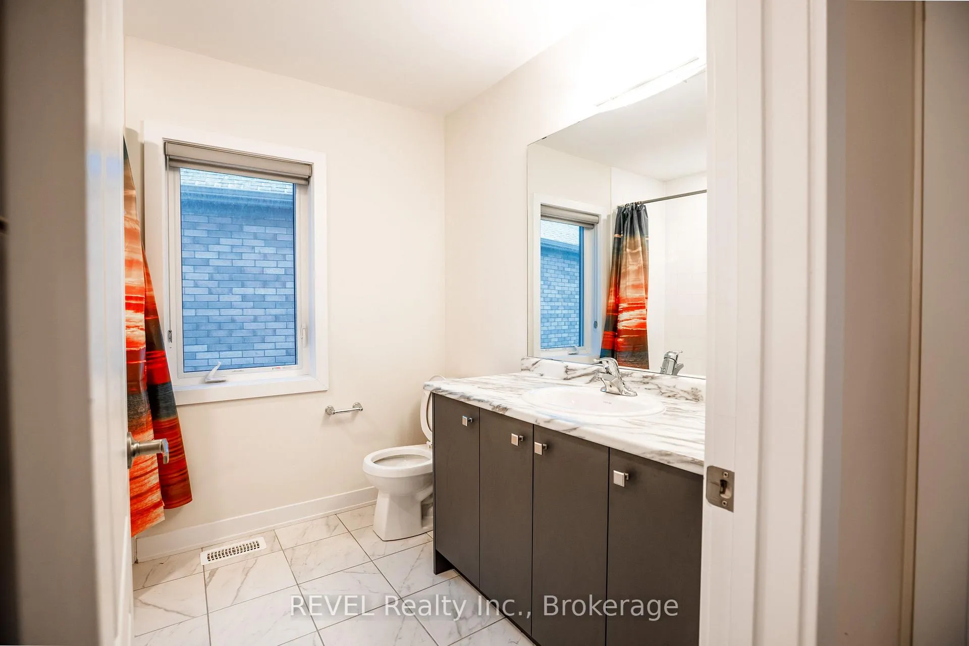 Photo 23 of 16 Stern Drive, Welland, Dain City — HOMEH