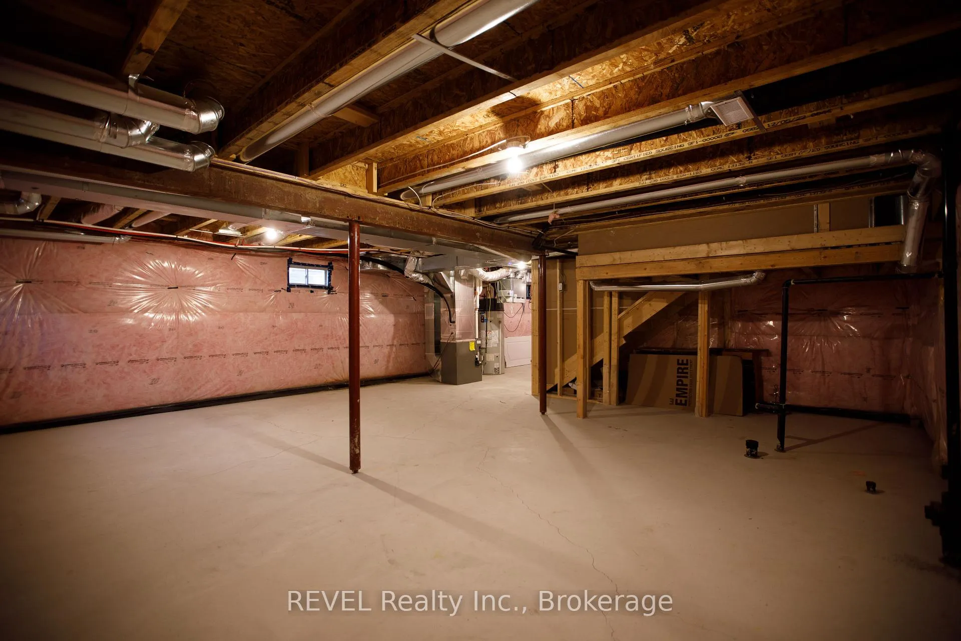 Photo 33 of 16 Stern Drive, Welland, Dain City — HOMEH