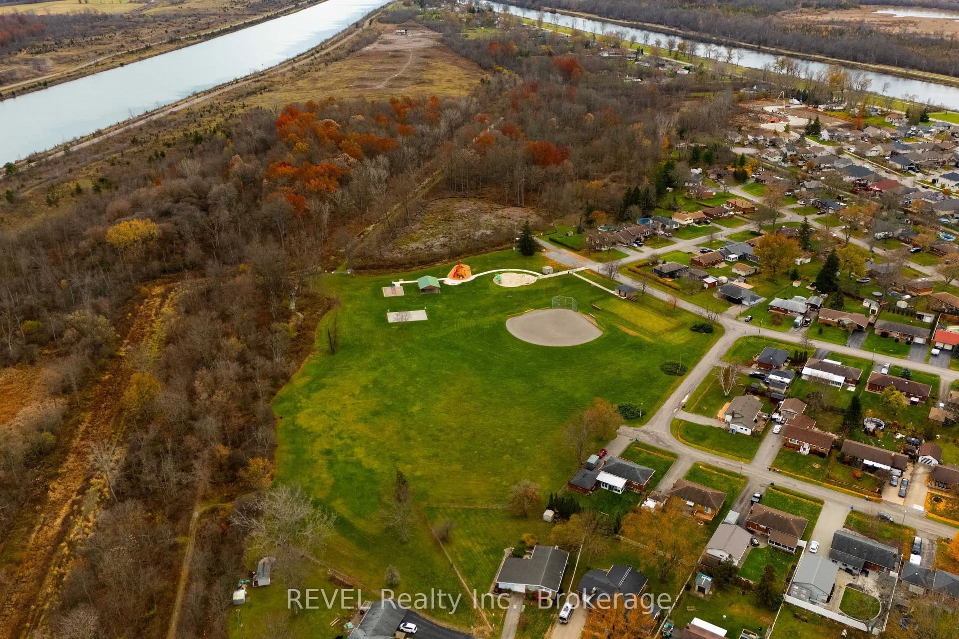 Photo 37 of 16 Stern Drive, Welland, Dain City — HOMEH