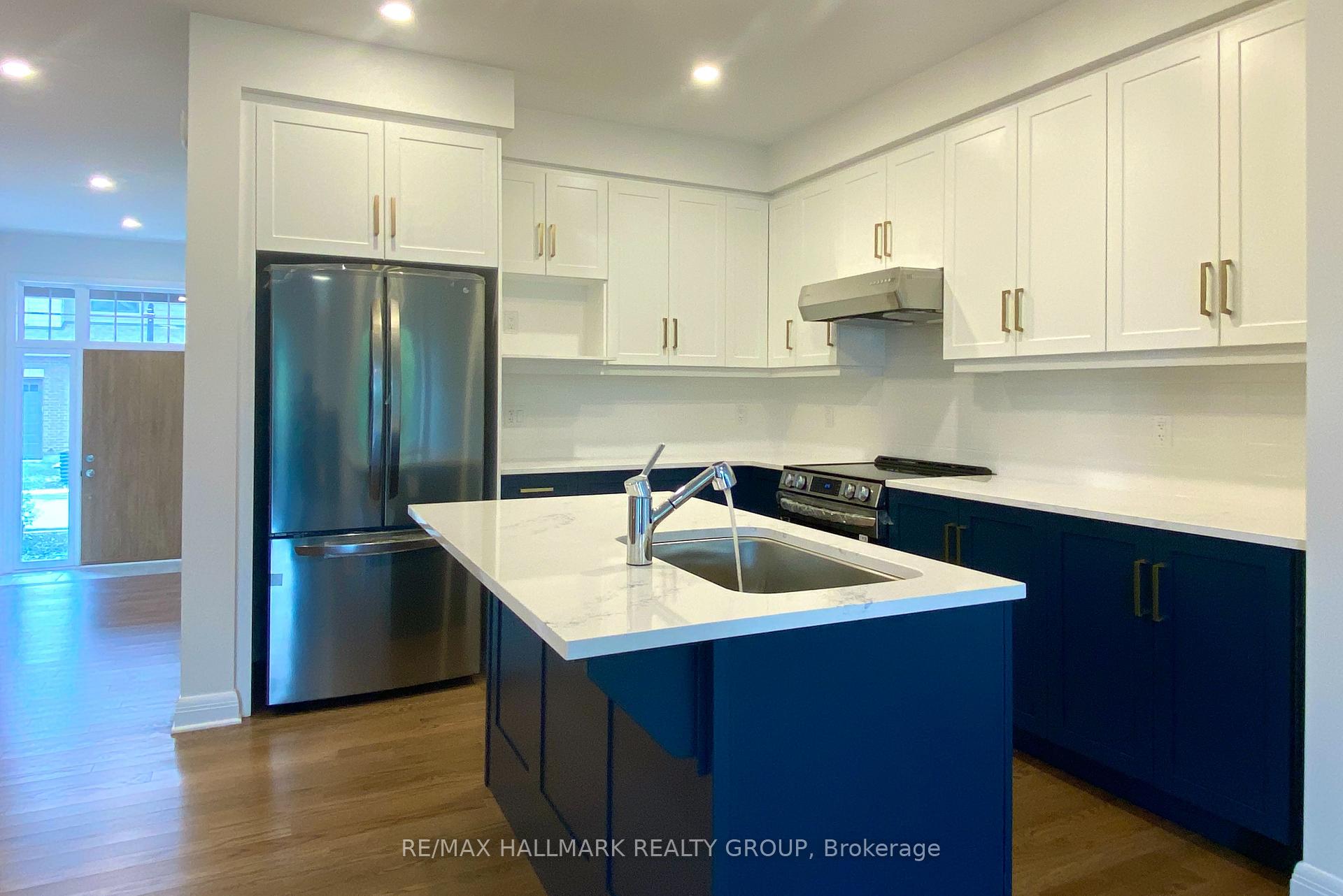Photo 8 of 35 KINVER Private, Ottawa, Bel Air Heights — HOMEH