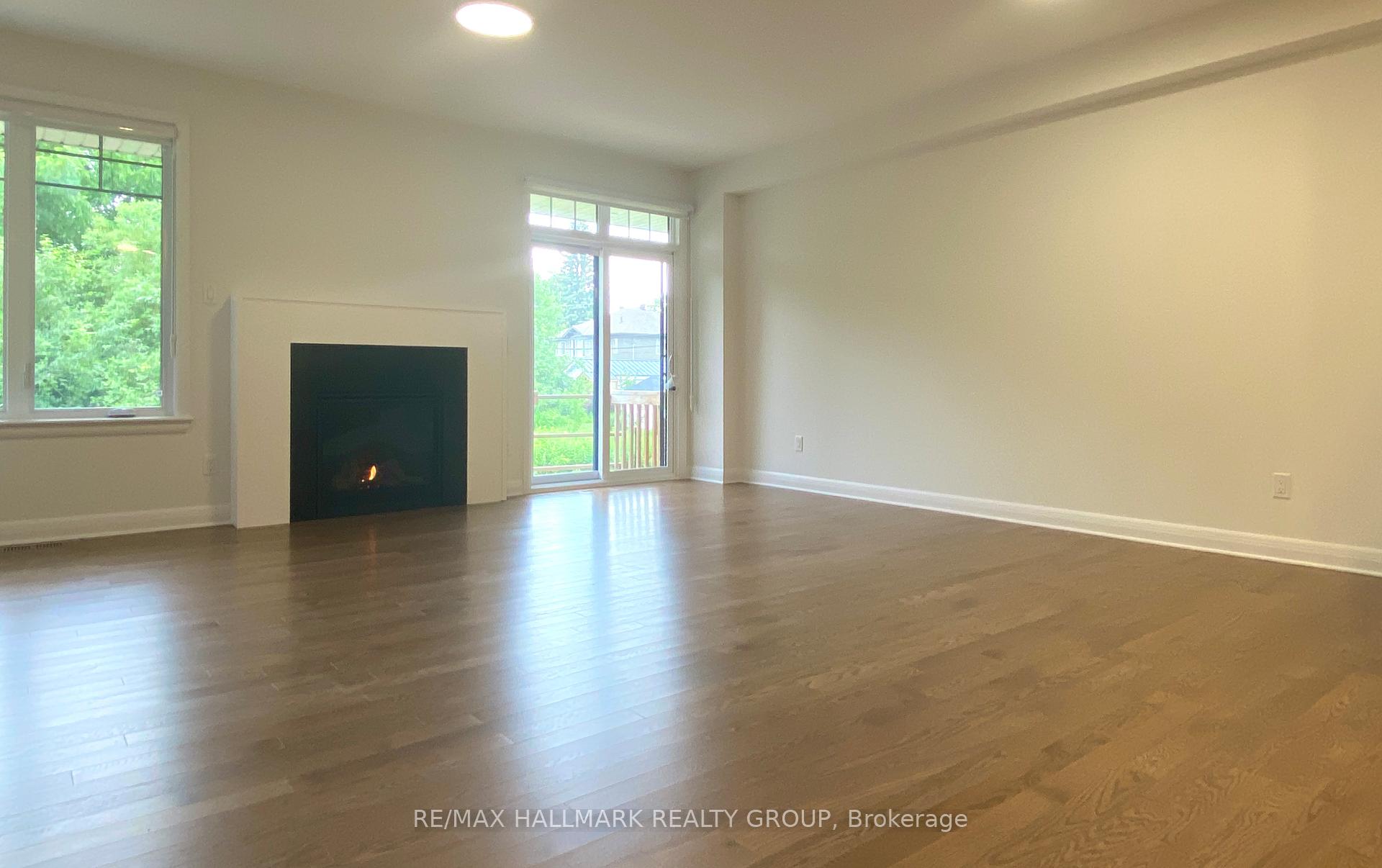 Photo 11 of 35 KINVER Private, Ottawa, Bel Air Heights — HOMEH