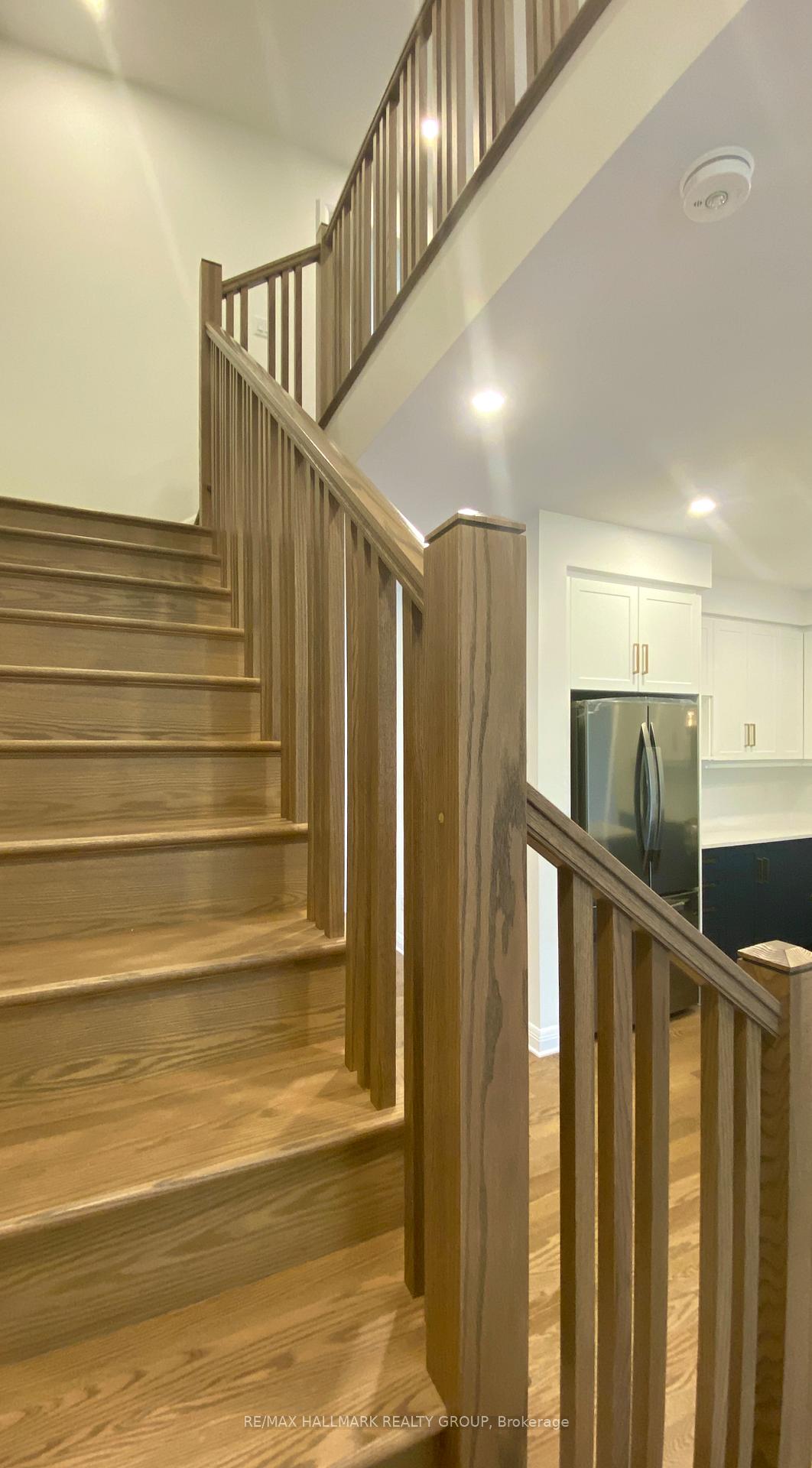 Photo 13 of 35 KINVER Private, Ottawa, Bel Air Heights — HOMEH