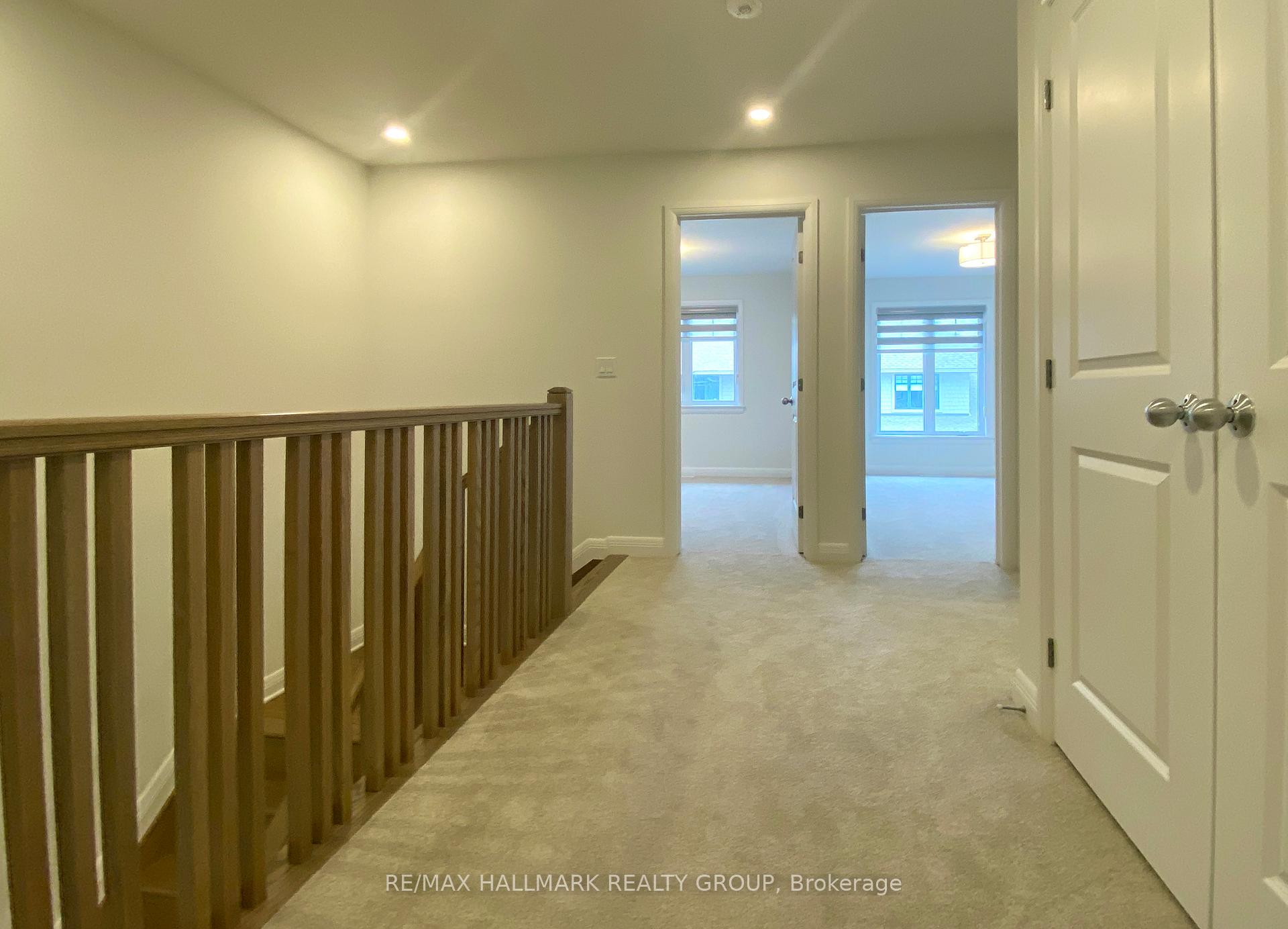 Photo 15 of 35 KINVER Private, Ottawa, Bel Air Heights — HOMEH