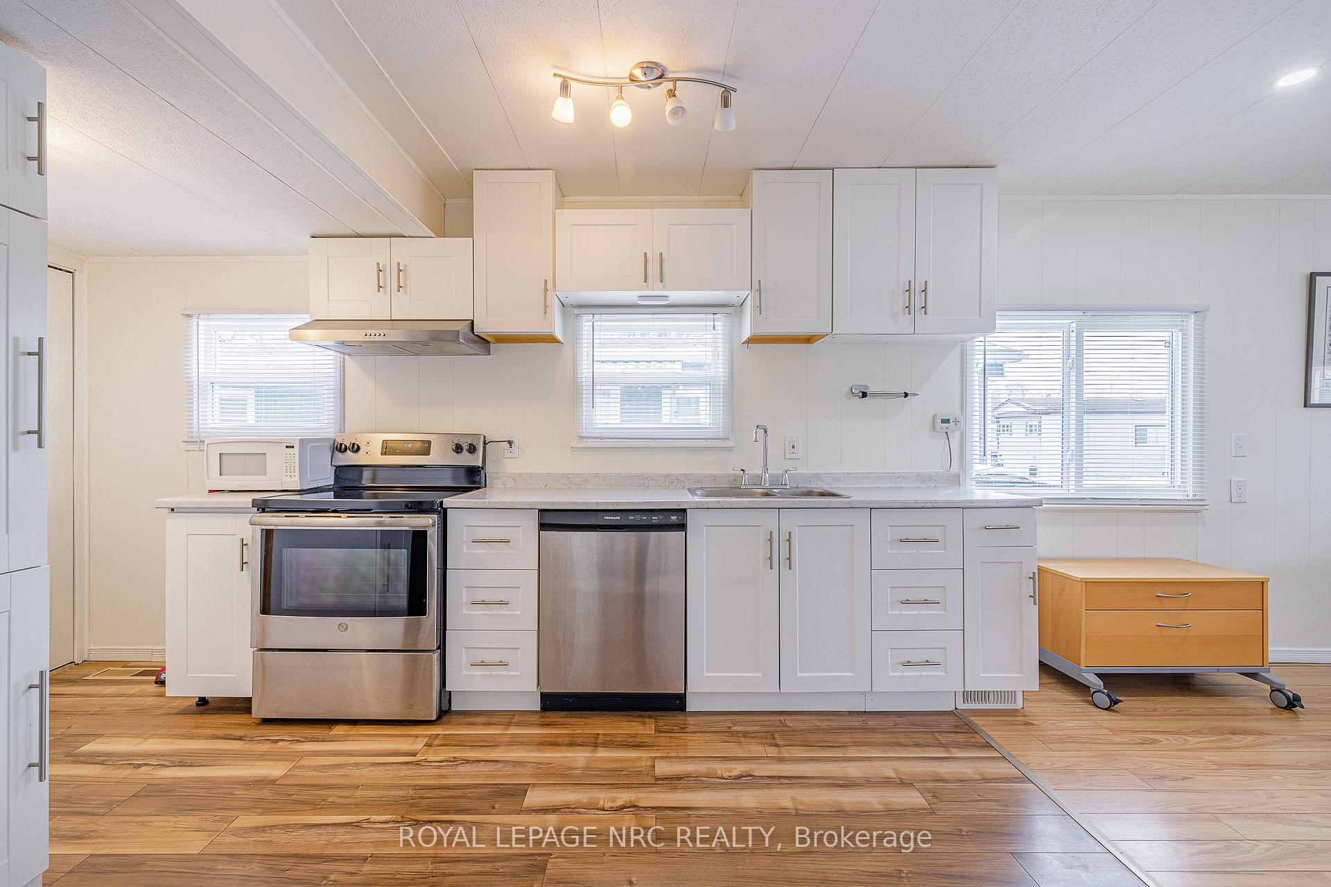 Photo 13 of Unit 310, 241 St. Paul Street W, St. Catharines, Western Hill — HOMEH
