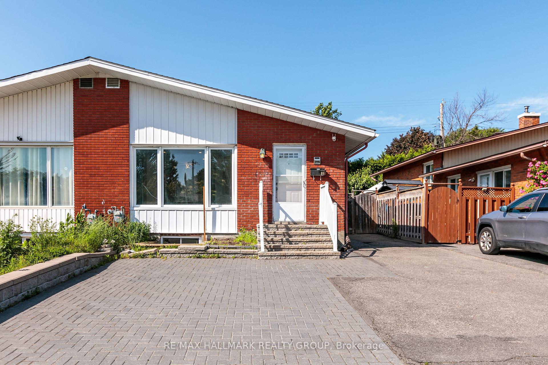 Photo 1 of 1229 Maitland Avenue, Ottawa, Copeland Park — HOMEH