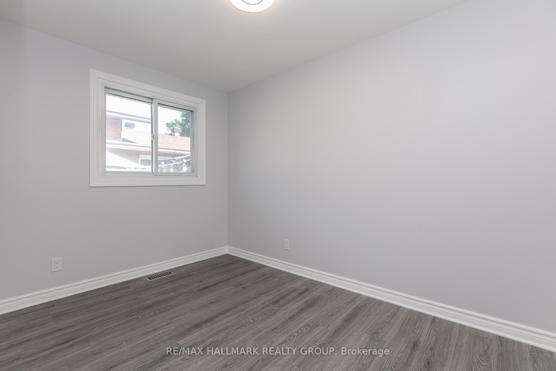 Photo 16 of 1229 Maitland Avenue, Ottawa, Copeland Park — HOMEH