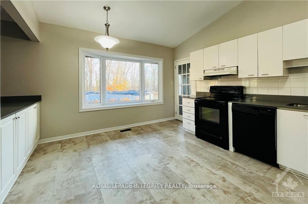 Photo 12 of 4700 Fallowfield Road, Ottawa, South of Fallowfield Road — HOMEH