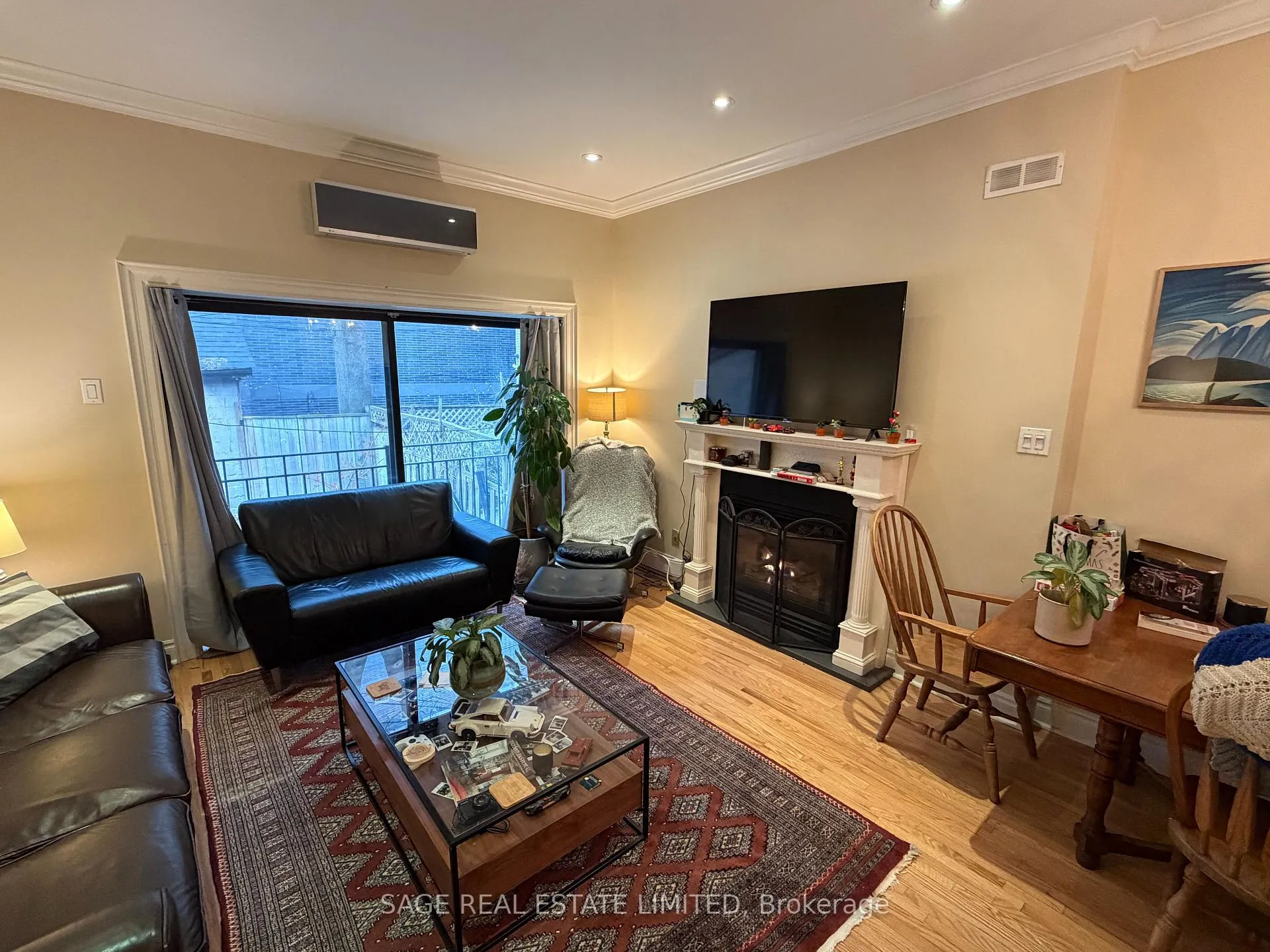 Photo 7 of Unit Main, 47 Stephanie Street, Toronto, Kensington-Chinatown — HOMEH