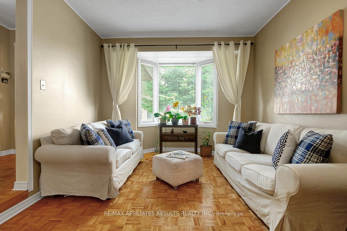 Photo 6 of 115 Pheasant Run Drive, Ottawa, Barrhaven - Pheasant Run — HOMEH