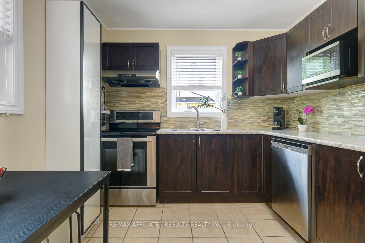 Photo 14 of 115 Pheasant Run Drive, Ottawa, Barrhaven - Pheasant Run — HOMEH