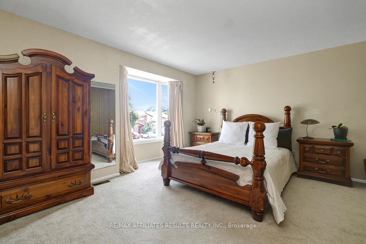 Photo 21 of 115 Pheasant Run Drive, Ottawa, Barrhaven - Pheasant Run — HOMEH
