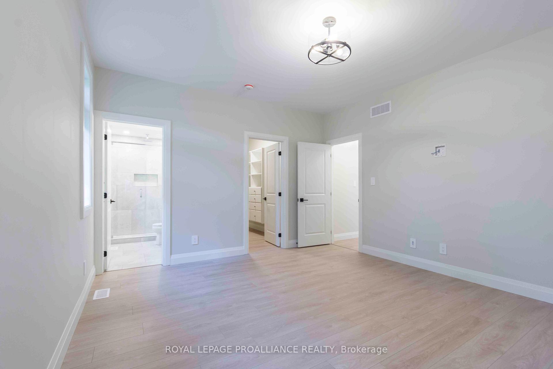 Photo 18 of 14 MacKenzie John Crescent, Brighton — HOMEH