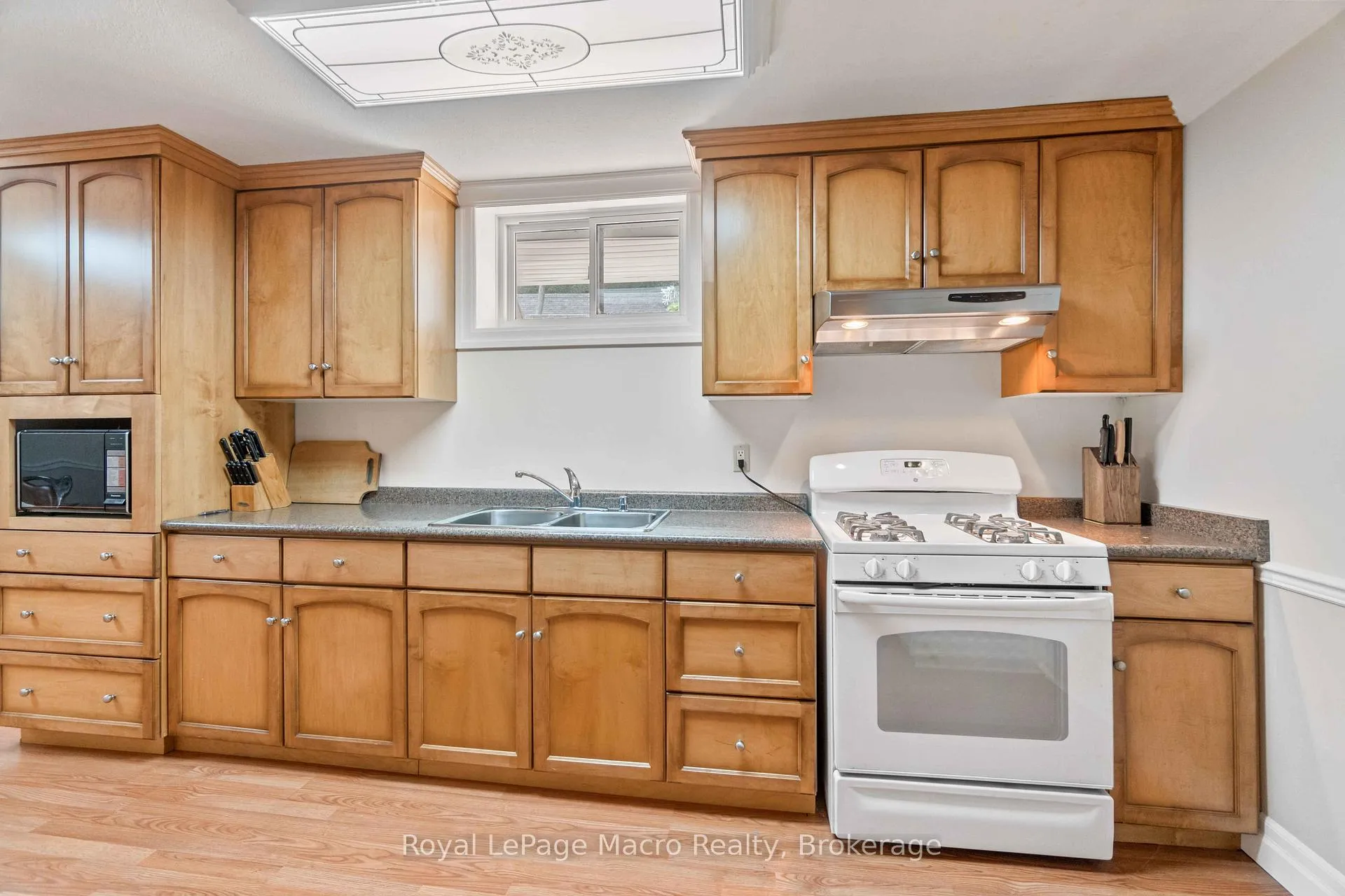 Photo 6 of 80 Margaret Avenue, Hamilton, Stoney Creek — HOMEH