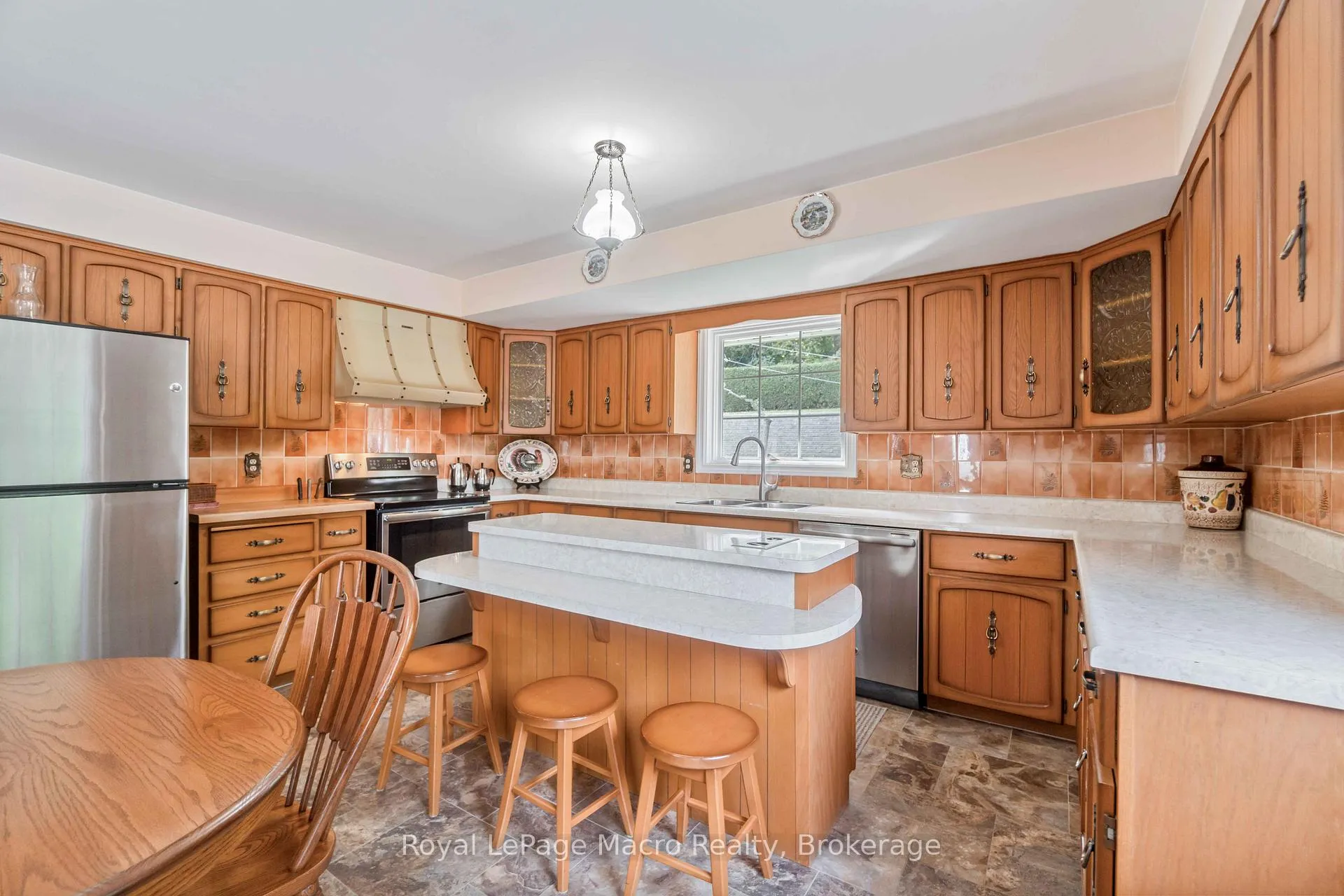 Photo 18 of 80 Margaret Avenue, Hamilton, Stoney Creek — HOMEH