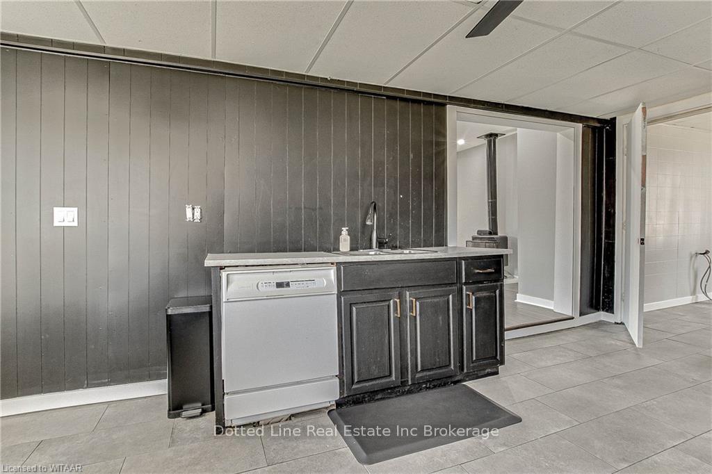 Photo 15 of 37 Strachan Street, Bayham, Port Burwell — HOMEH