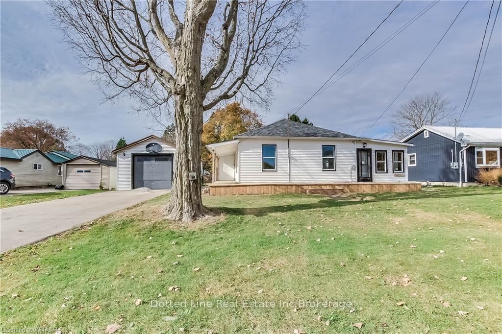 Photo 27 of 37 Strachan Street, Bayham, Port Burwell — HOMEH