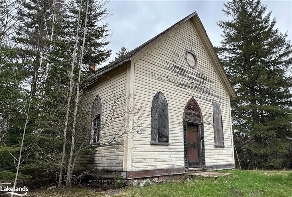 Photo 2 of 1 Ahmic Street, Magnetawan — HOMEH