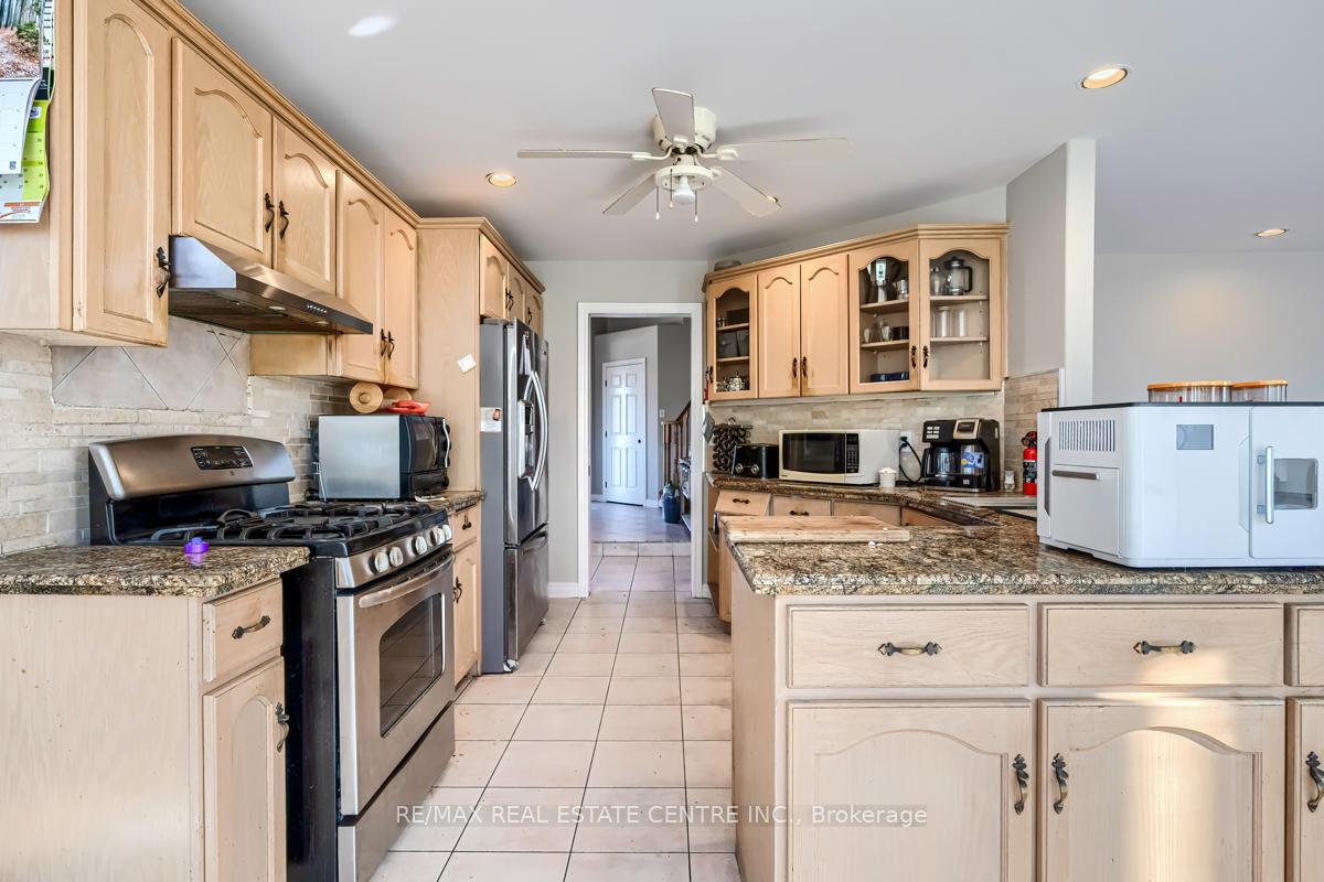 Photo 14 of 79 Gatestone Drive, Hamilton, Stoney Creek — HOMEH