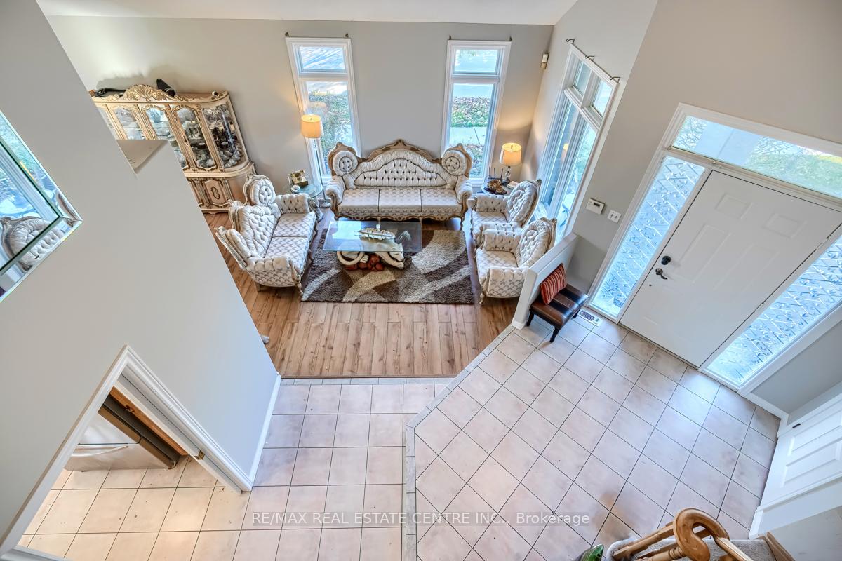 Photo 21 of 79 Gatestone Drive, Hamilton, Stoney Creek — HOMEH