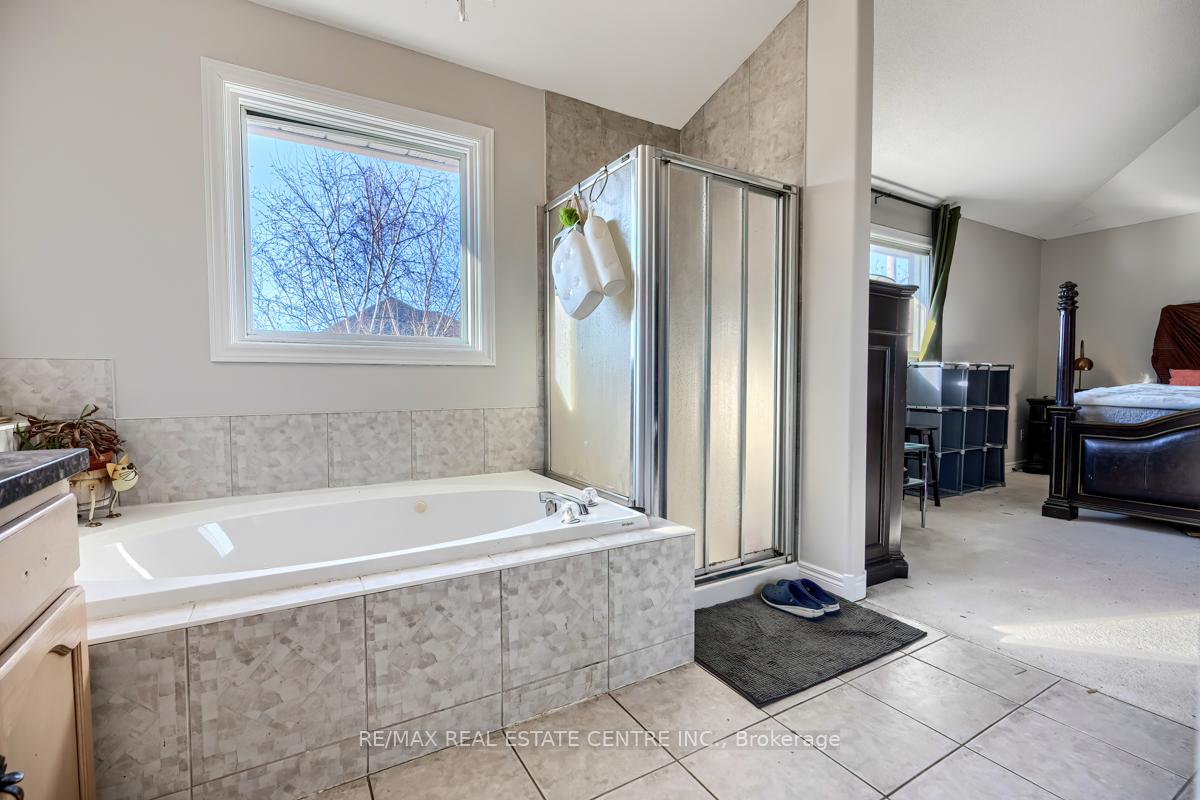 Photo 26 of 79 Gatestone Drive, Hamilton, Stoney Creek — HOMEH
