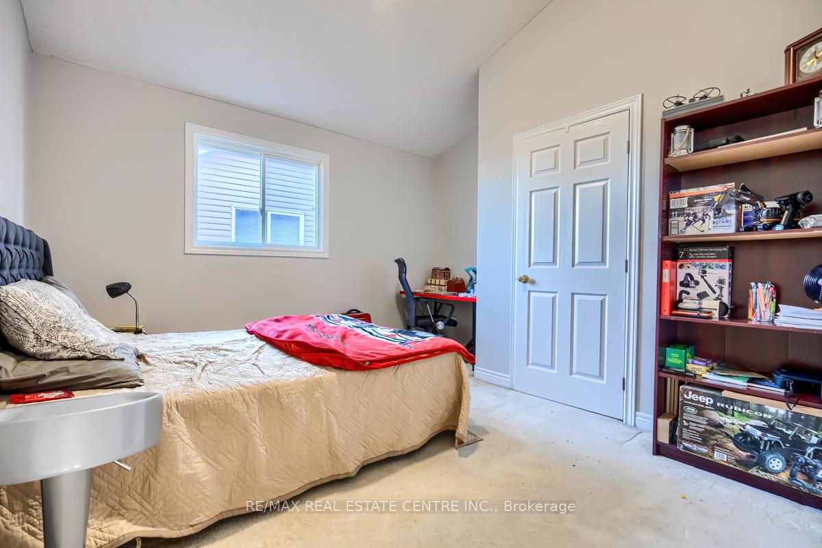 Photo 28 of 79 Gatestone Drive, Hamilton, Stoney Creek — HOMEH