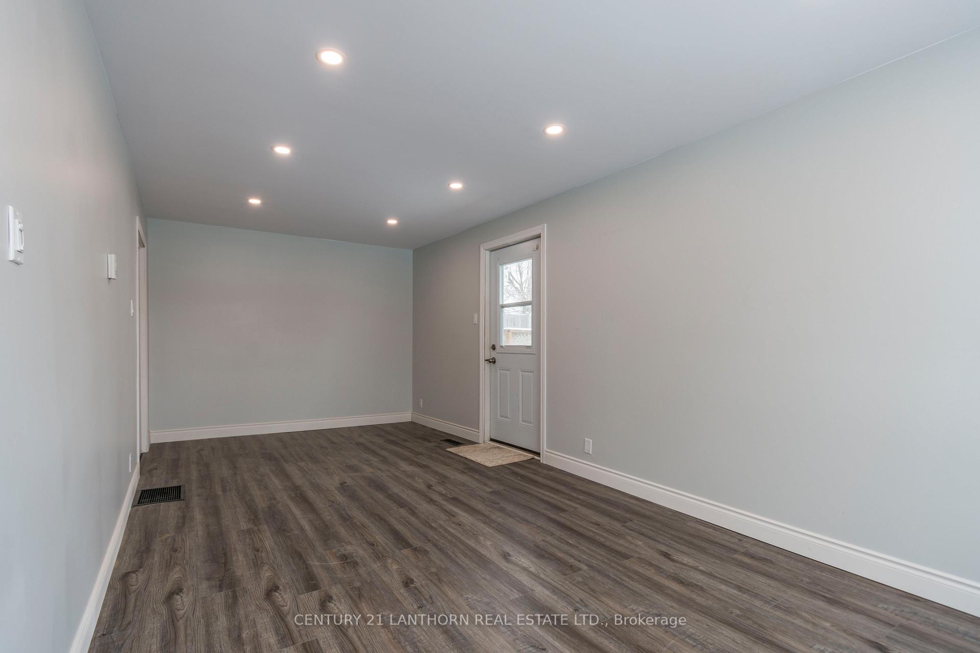 Photo 11 of Unit Unit A, 199 William Street, Stirling-Rawdon, Stirling Ward — HOMEH