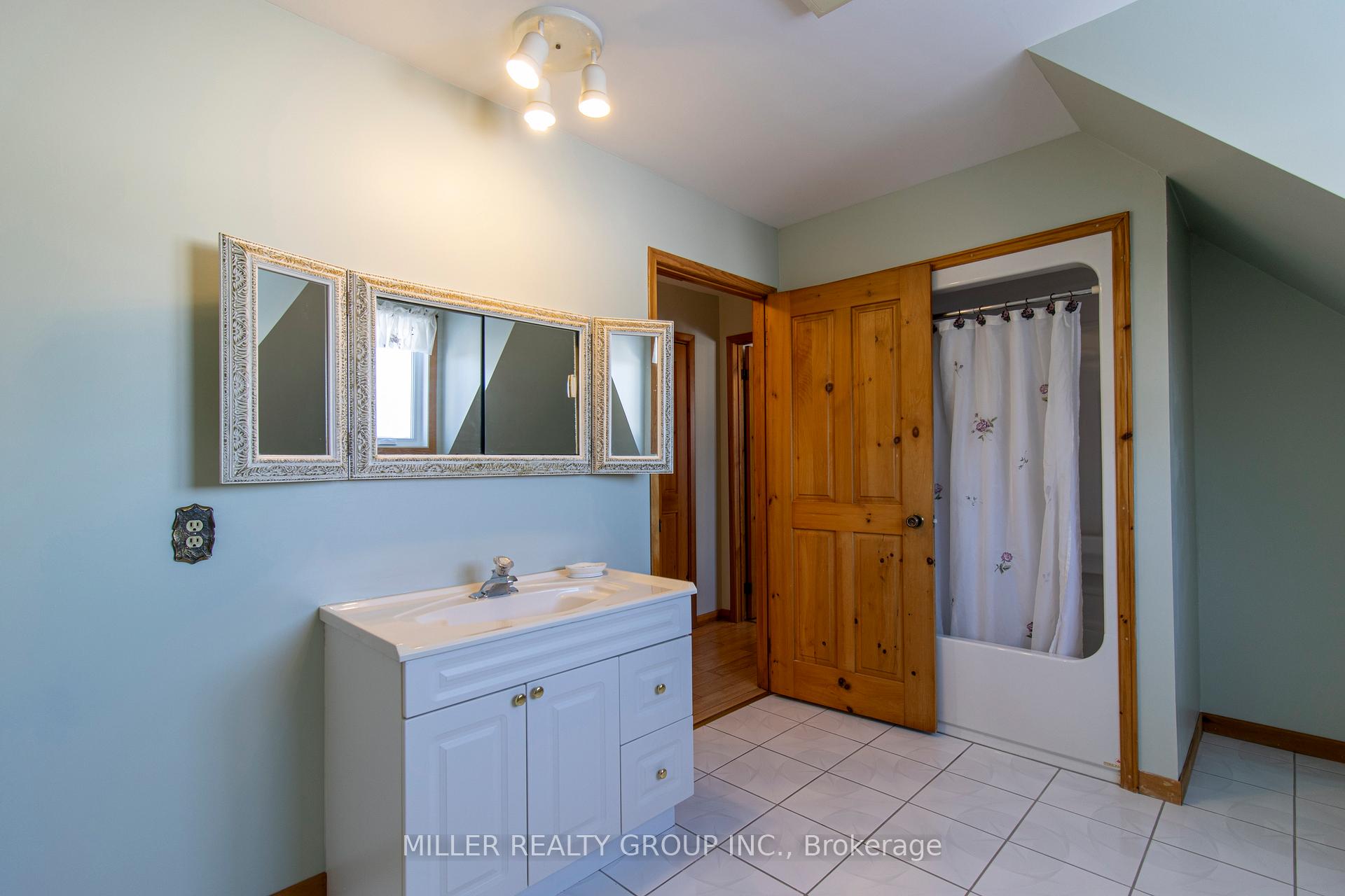 Photo 42 of 881278 Hwy 65 E, Temiskaming Shores, New Liskeard — HOMEH