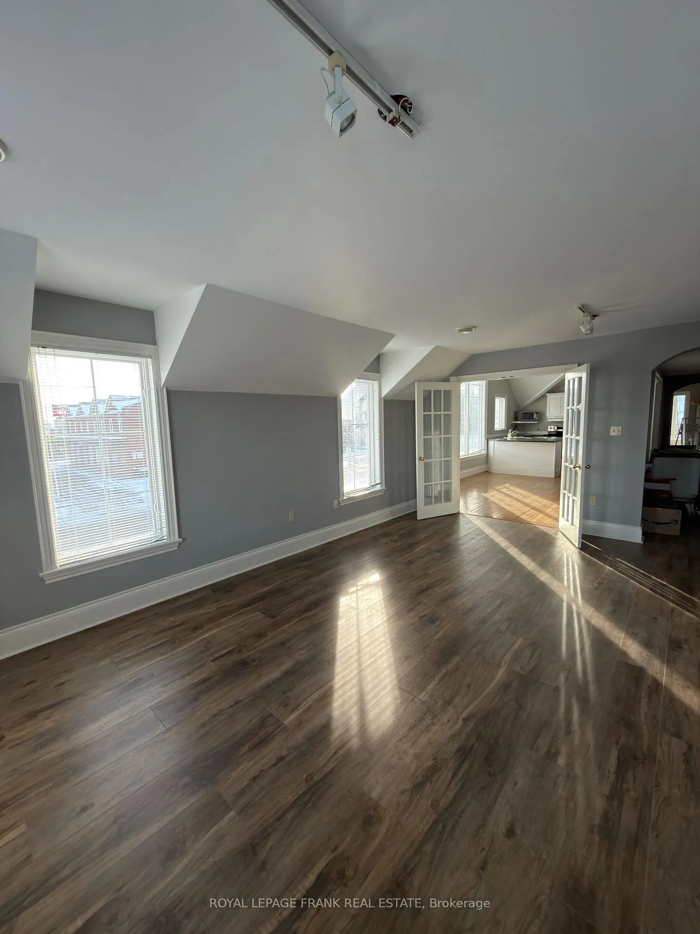 Photo 1 of Unit Upper, 64 Park Road N, Oshawa, McLaughlin — HOMEH