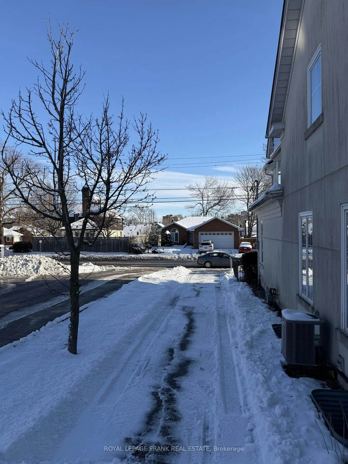 Photo 12 of Unit Upper, 64 Park Road N, Oshawa, McLaughlin — HOMEH