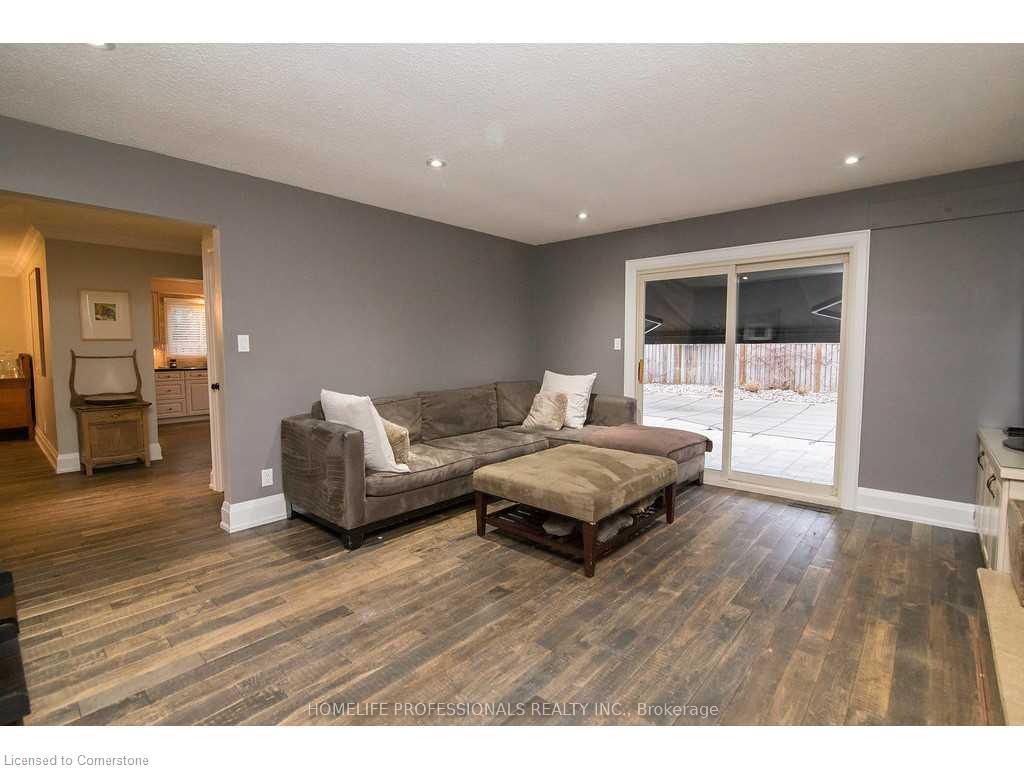Photo 17 of 443 Cottingham Crescent, Hamilton, Ancaster — HOMEH