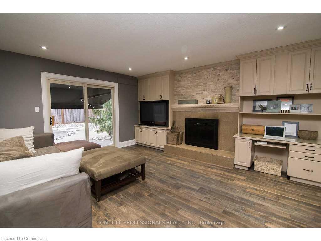 Photo 18 of 443 Cottingham Crescent, Hamilton, Ancaster — HOMEH