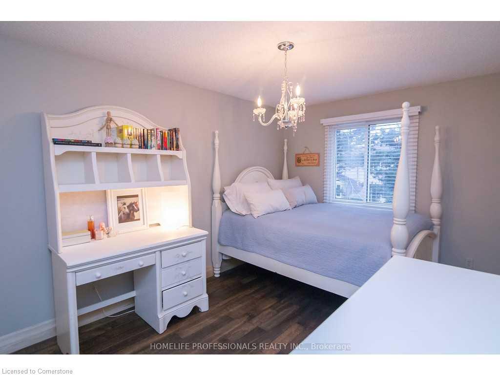 Photo 23 of 443 Cottingham Crescent, Hamilton, Ancaster — HOMEH