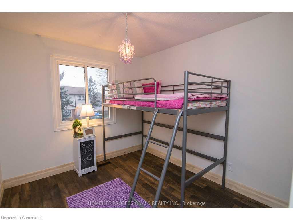 Photo 24 of 443 Cottingham Crescent, Hamilton, Ancaster — HOMEH