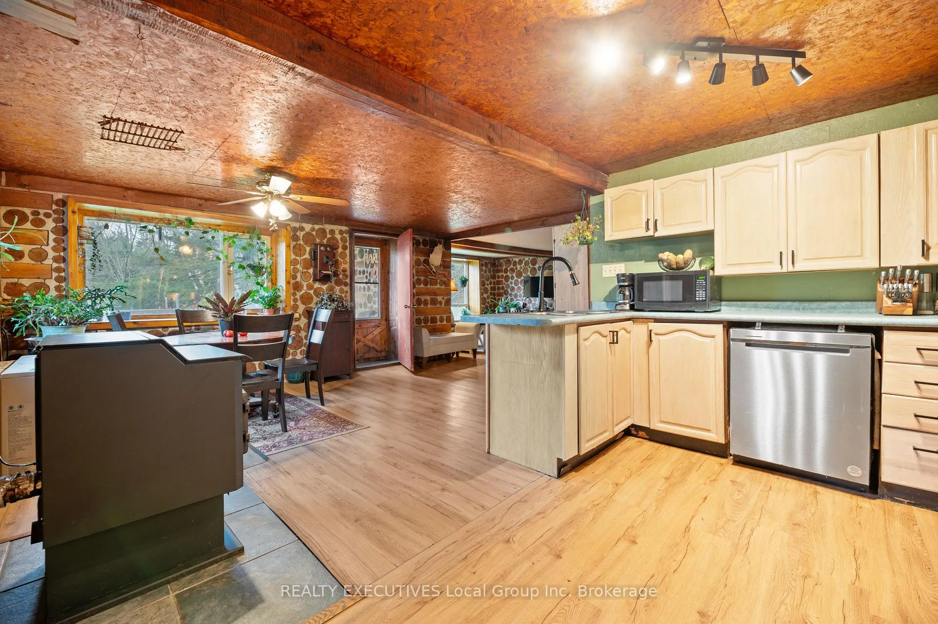 Photo 13 of 3370 Chiswick Line, Chisholm — HOMEH