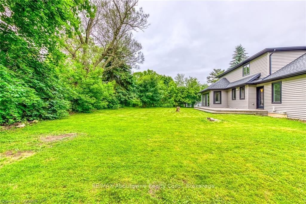 Photo 8 of 818 Haig Road, Hamilton, Ancaster — HOMEH