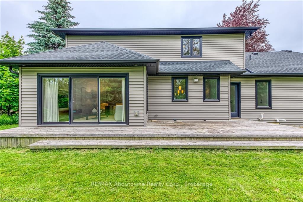 Photo 11 of 818 Haig Road, Hamilton, Ancaster — HOMEH