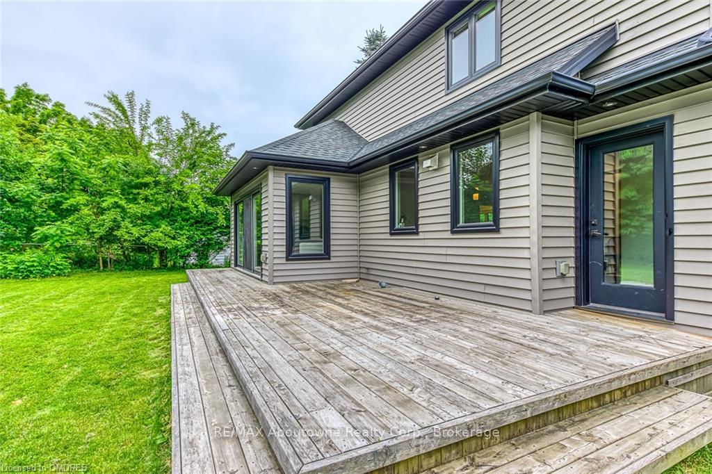 Photo 12 of 818 Haig Road, Hamilton, Ancaster — HOMEH