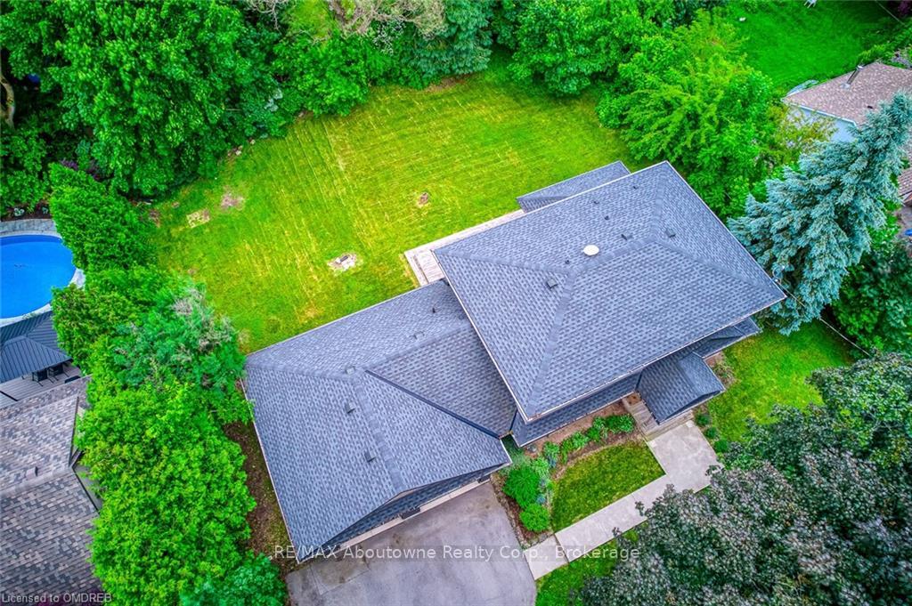 Photo 13 of 818 Haig Road, Hamilton, Ancaster — HOMEH