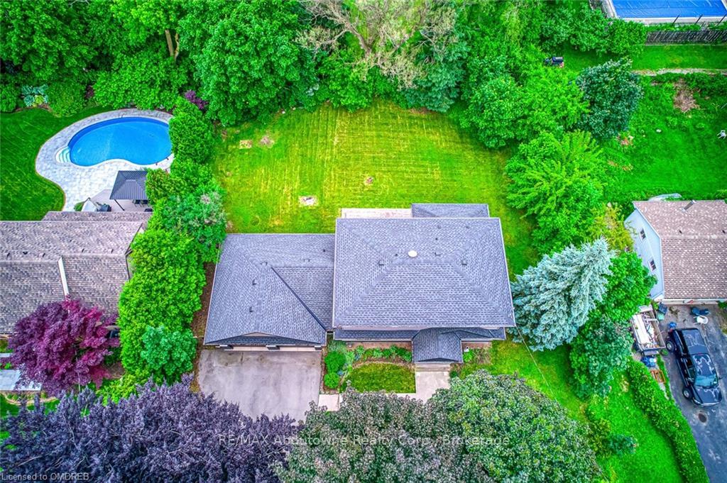 Photo 14 of 818 Haig Road, Hamilton, Ancaster — HOMEH