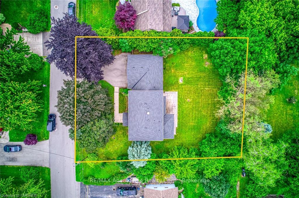Photo 15 of 818 Haig Road, Hamilton, Ancaster — HOMEH