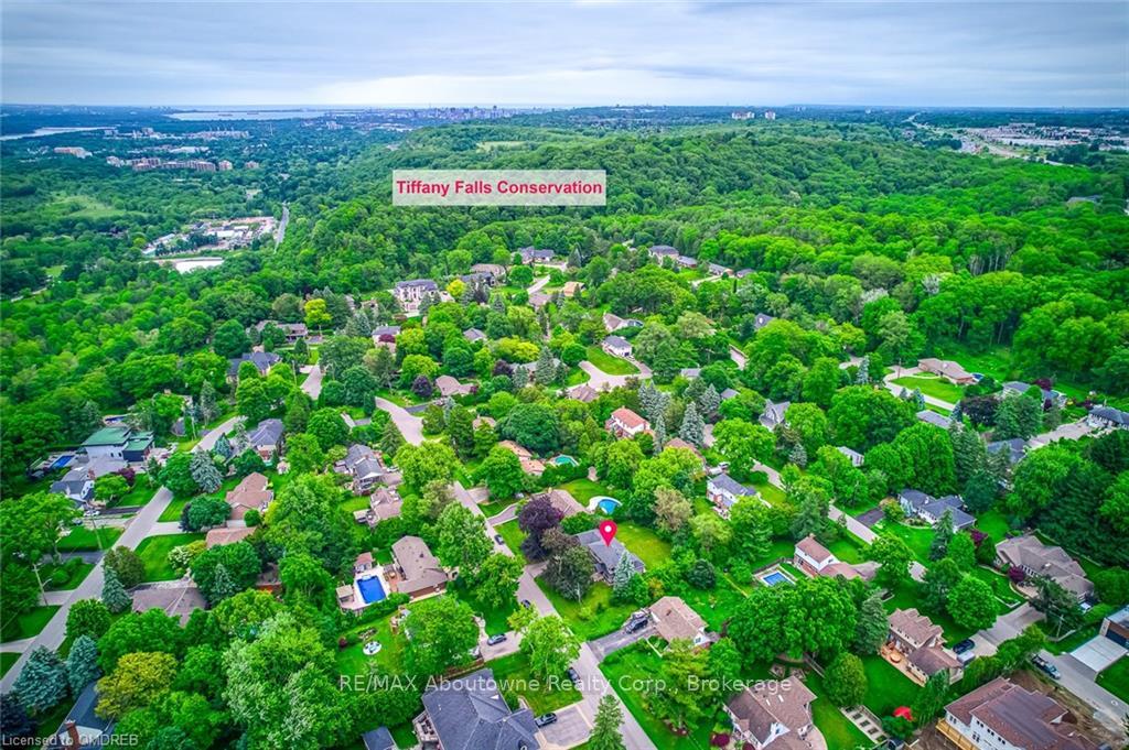 Photo 17 of 818 Haig Road, Hamilton, Ancaster — HOMEH
