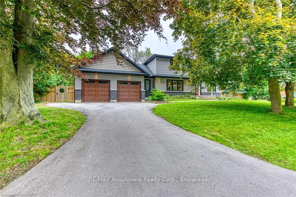 Photo 1 of 818 Haig Road, Hamilton, Ancaster — HOMEH