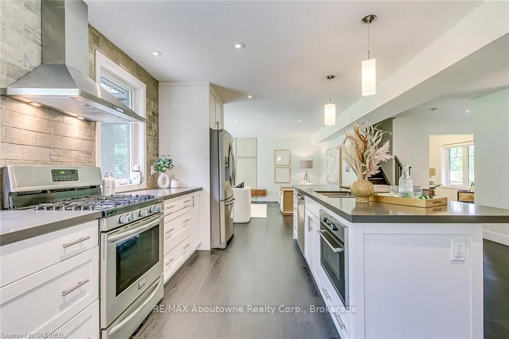 Photo 25 of 818 Haig Road, Hamilton, Ancaster — HOMEH